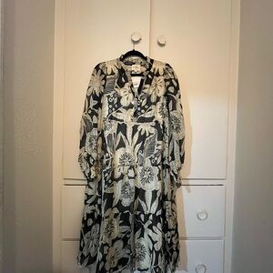 Umgee Black and Cream Floral Long Sleeve Dress